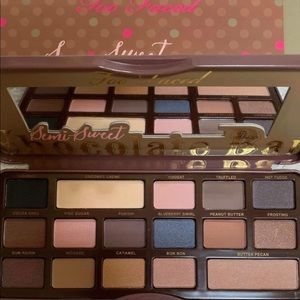 Too faced semi sweet eyeshadow palette